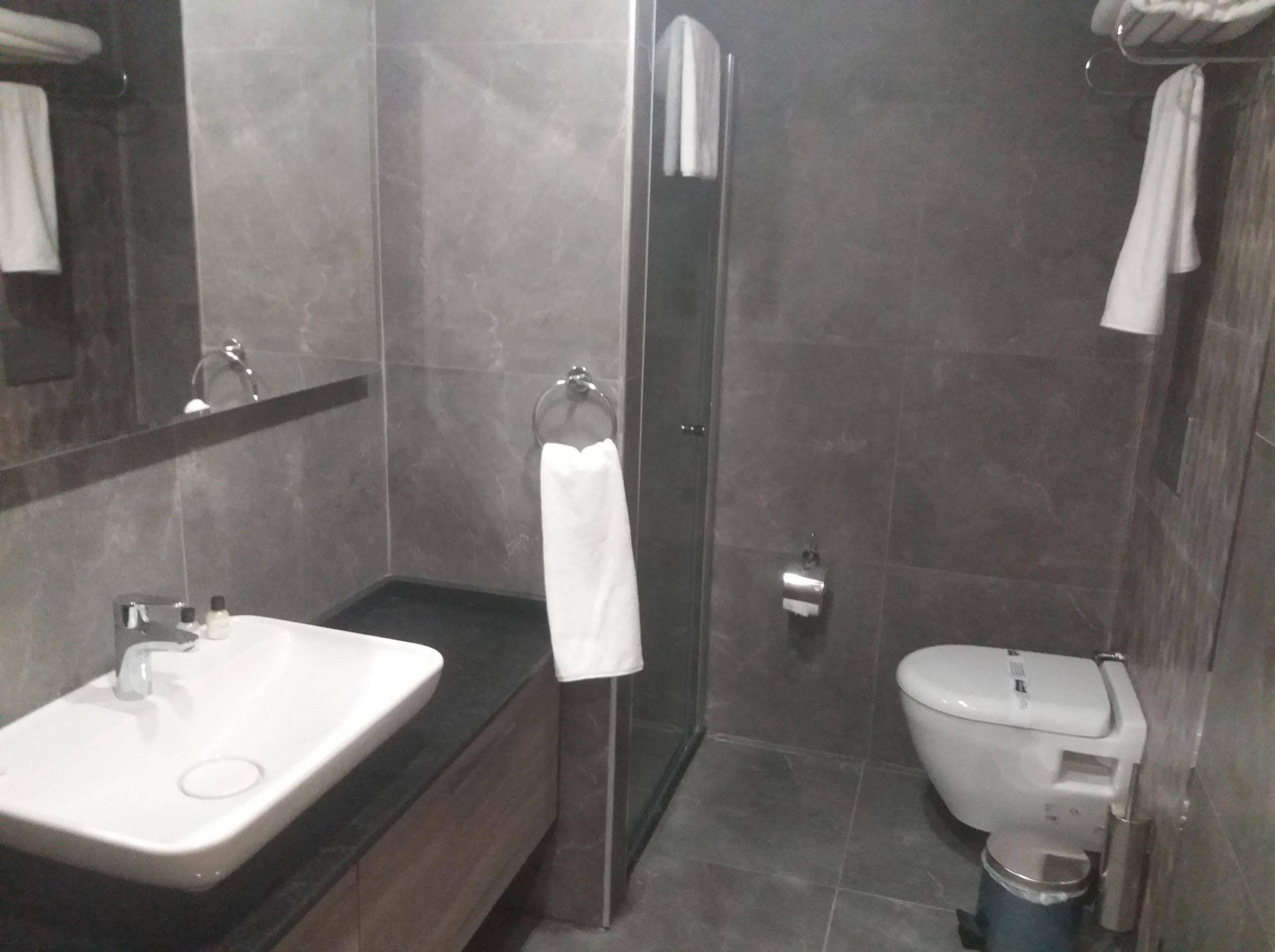 Rodinn Park Hotel Antalya Extérieur photo